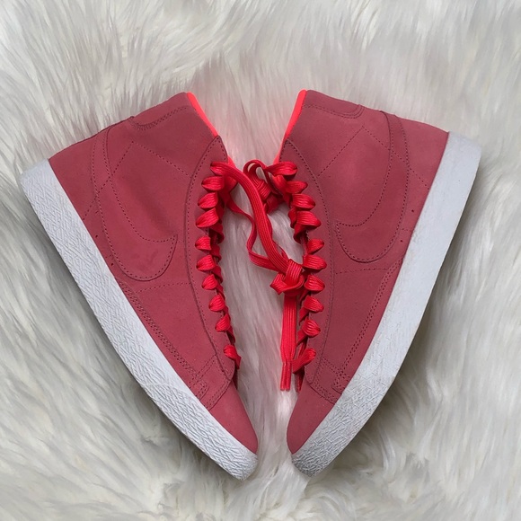 NWOB 💖NIKE BLAZER SIZES 5 & 7 YOUTH - Picture 7 of 8